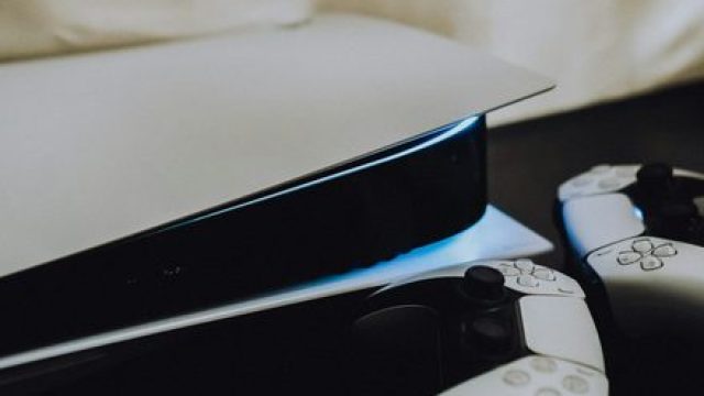 Essential Guide to Downloading PC and Console Games Now